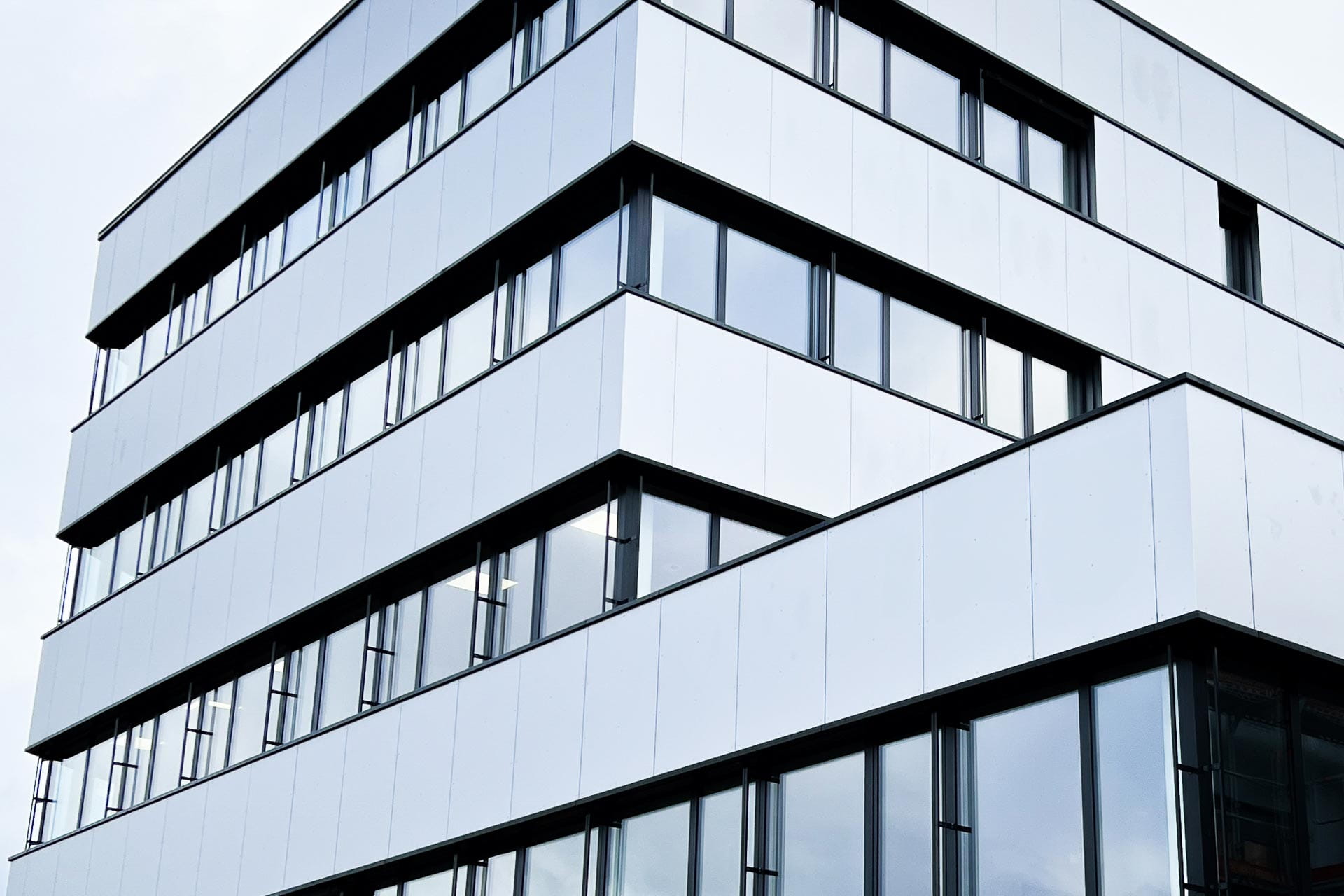 SENN-AG_02-metallbau_fenster_01.jpg