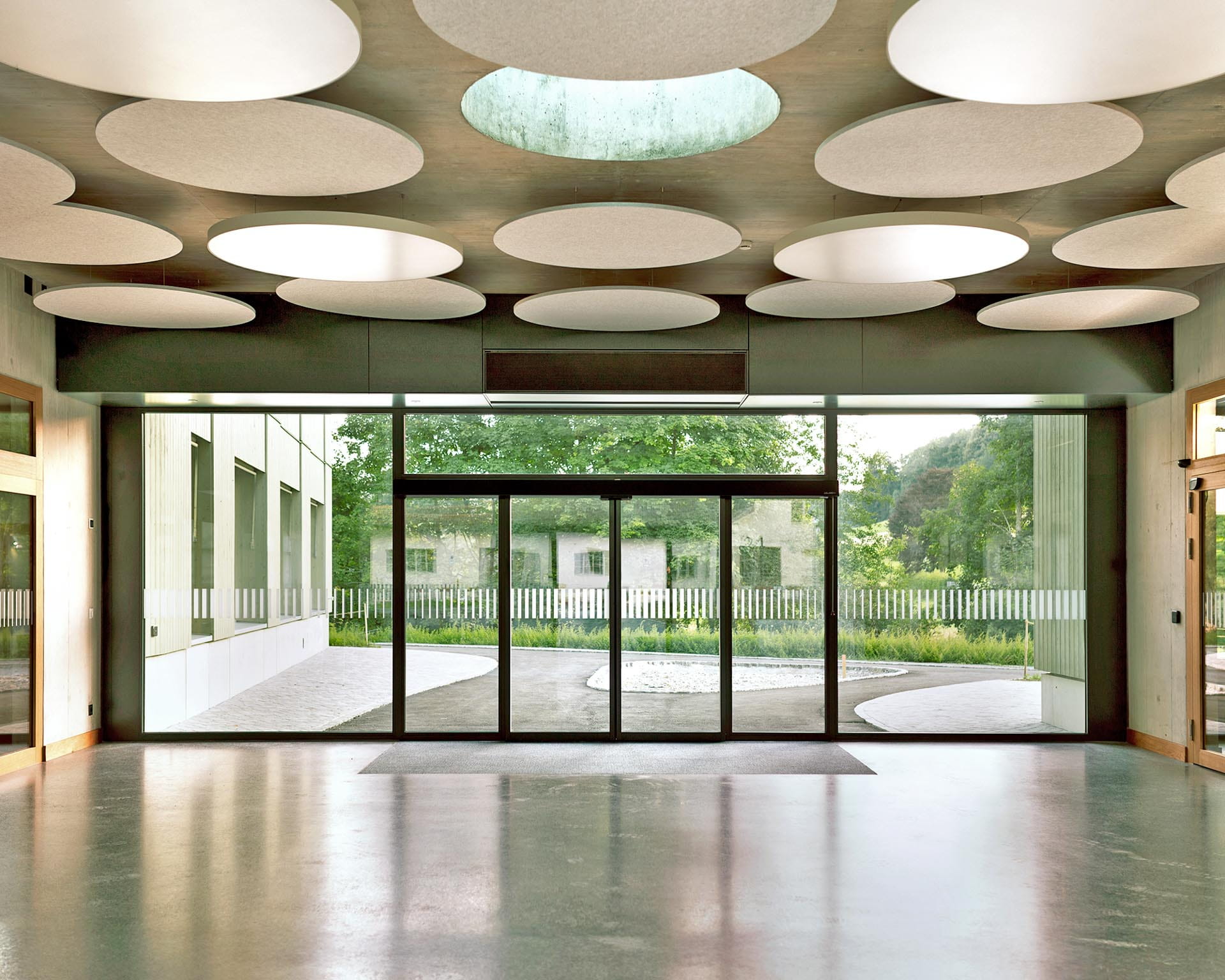 SENN-AG_02-metallbau_tueren_01.jpg
