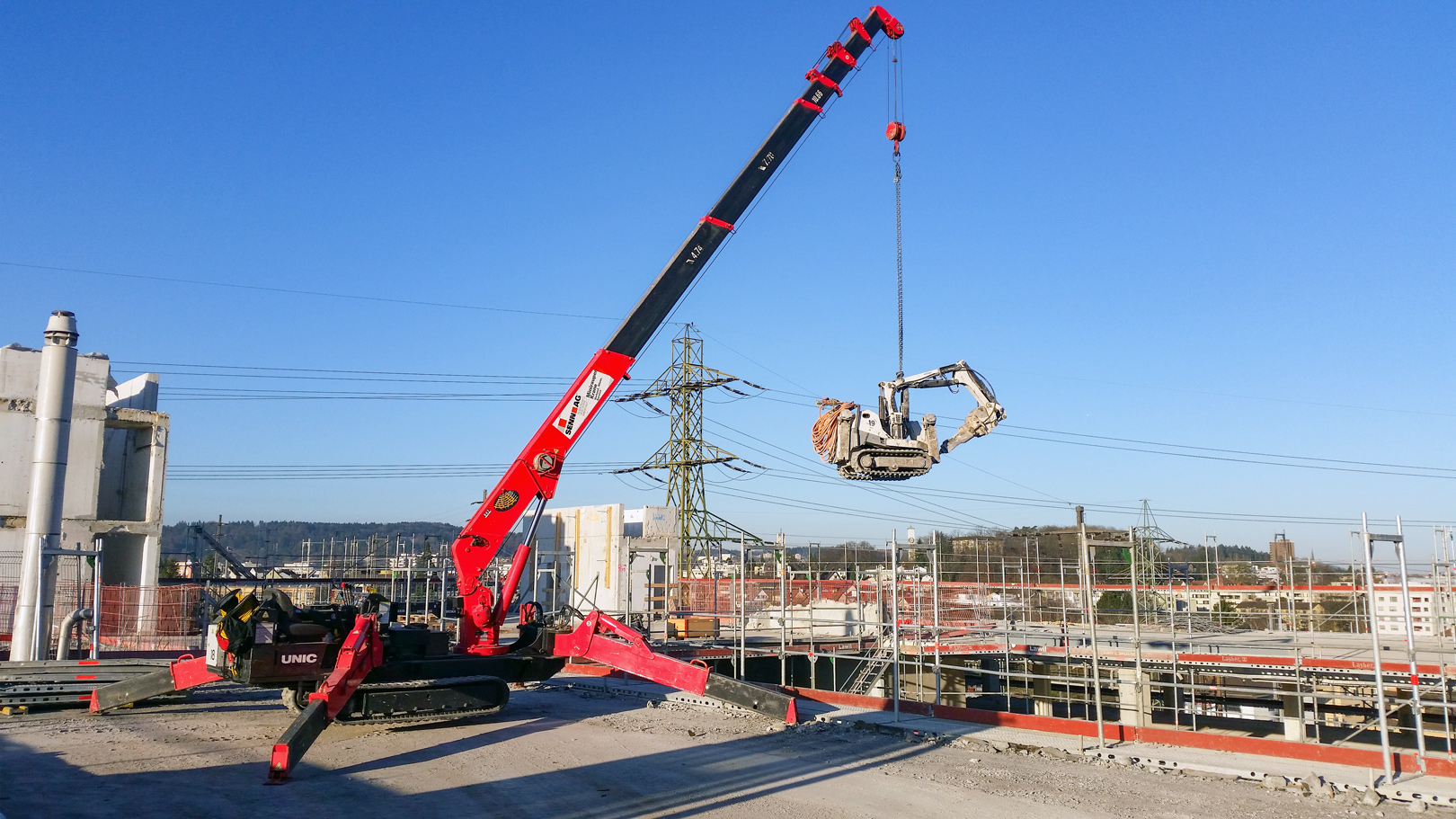 SENN-AG_04-kran-transport_miniraupenkrane_01.jpg
