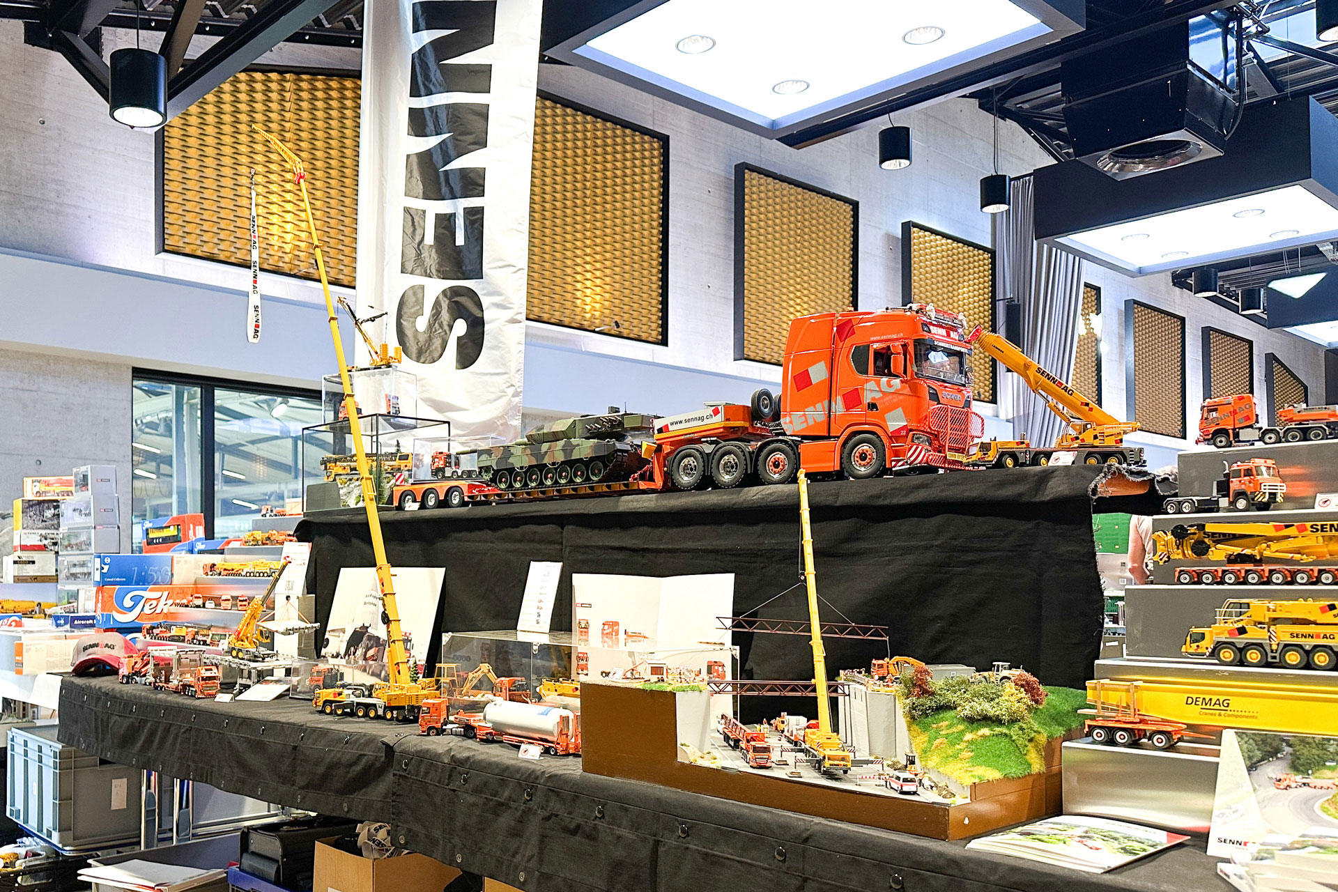 ebianum-modellboerse-senn-ag-ausstellung-eigenbauten.jpg
