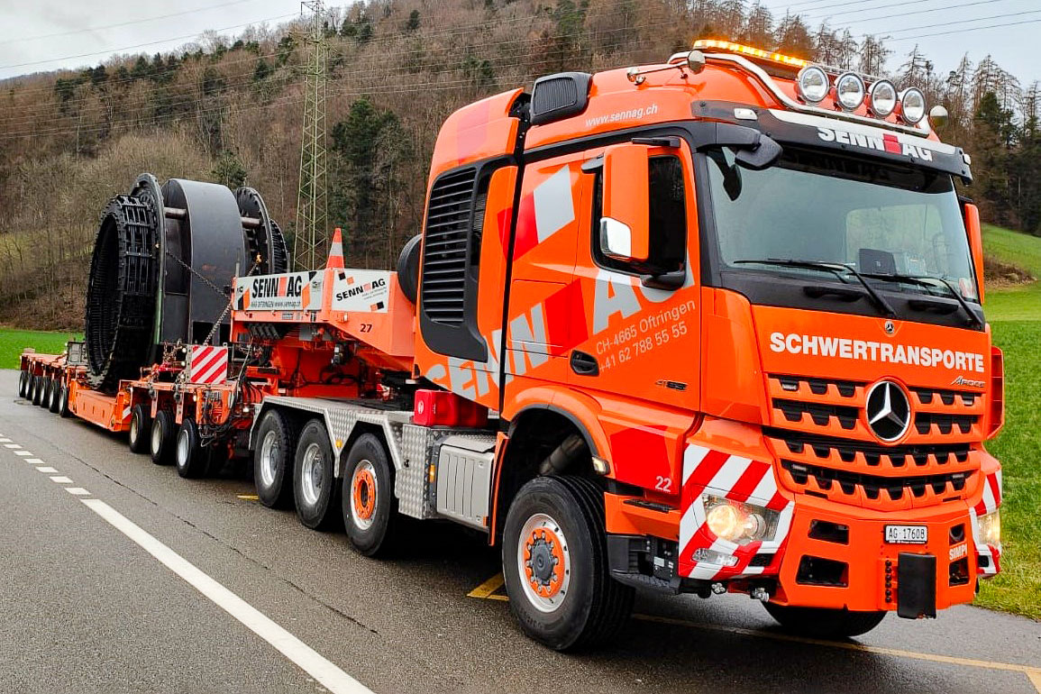 schwertransport2.jpg