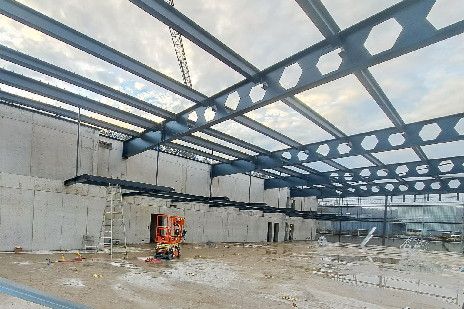 stahlhalle-gewerbebau-emil-frey-ag-kreuzgarage-schaffhausen-senn-ag.jpg